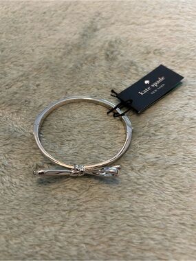 kate spade Silver Knot Bow Bangle Bracelet NWT
